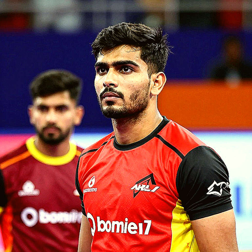 बोनस लाइन ने कोना महंगा कर दिया: नीलामी की असली कहानी रेडर नहीं, रिटेंशन विंडो है